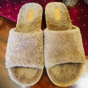 ❌SOLD❌Brand New Authentic VINCE Real Lamb Shearling Fur